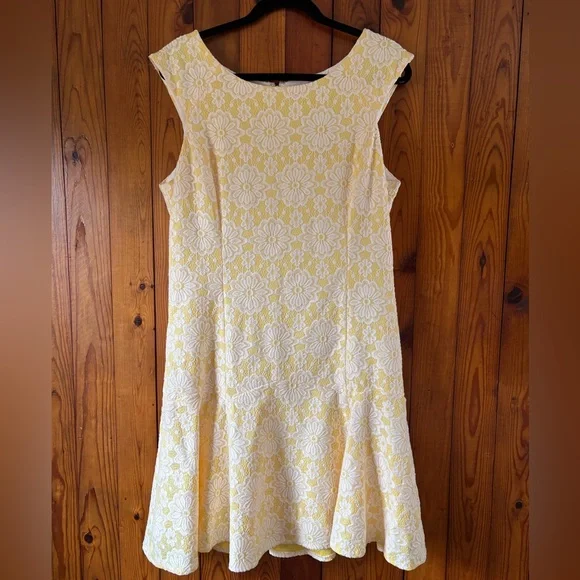 Nanette Lepore Pale Yellow Floral Lace Spring Dress - Picture 3 of 11